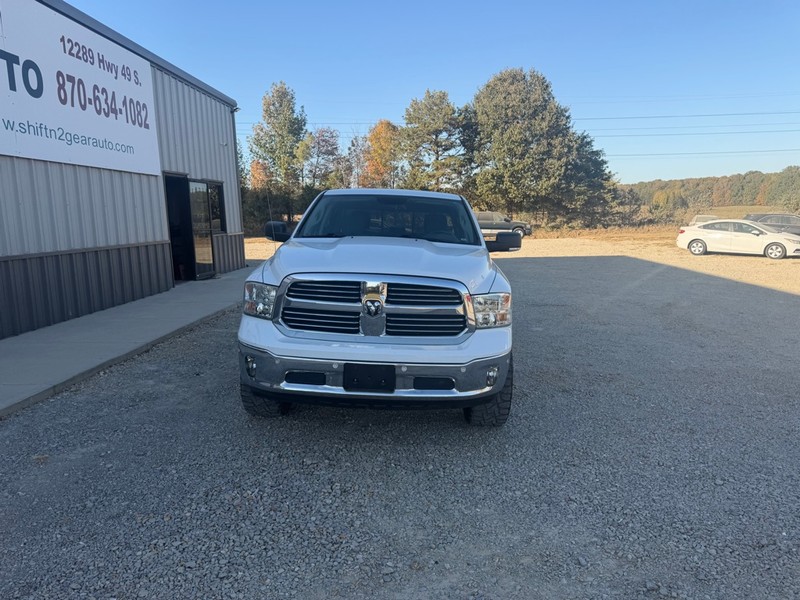 Ram 1500 Vehicle Full-screen Gallery Image 2
