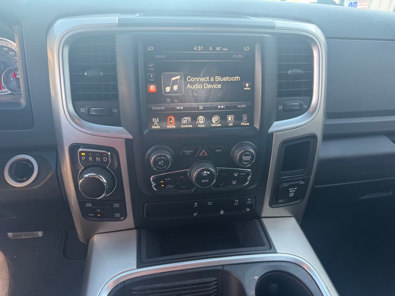 Ram 1500 Vehicle Full-screen Gallery Image 7