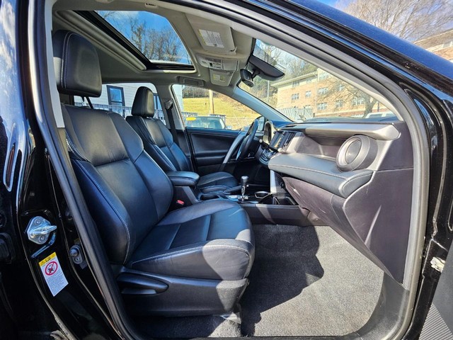 2018 Toyota RAV4 LIMITED image 11