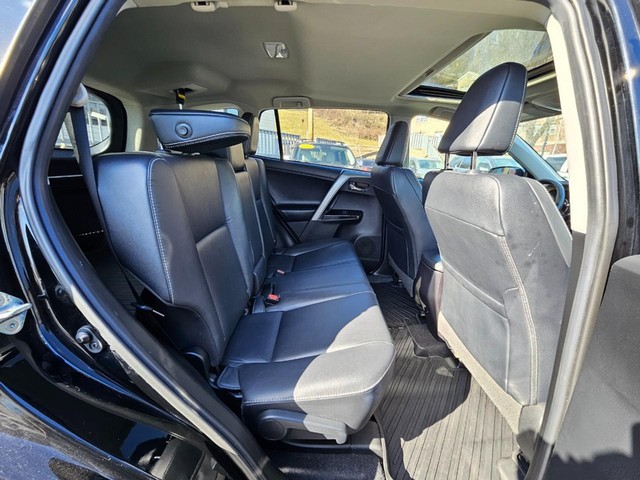 2018 Toyota RAV4 LIMITED image 12