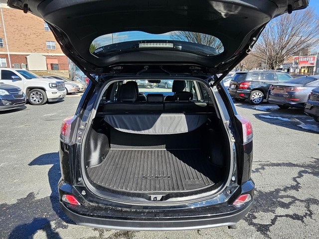 2018 Toyota RAV4 LIMITED image 15