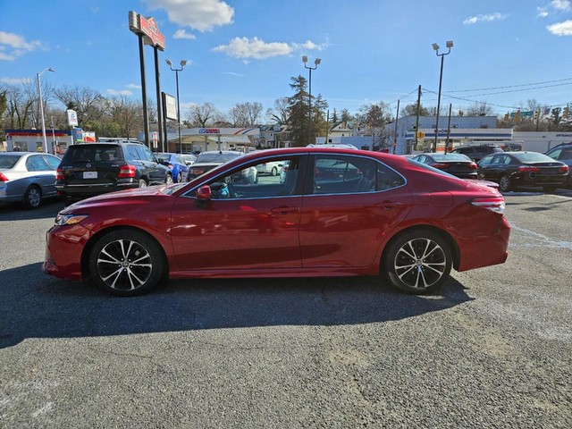 2020 Toyota Camry SE image 02