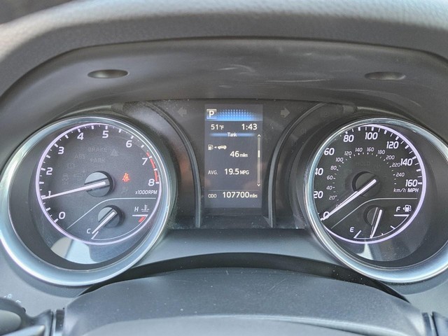 2020 Toyota Camry SE image 15