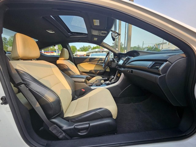 2017 Honda Accord EX-L V6 image 12