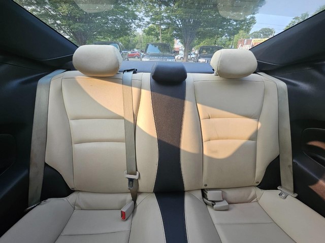 2017 Honda Accord EX-L V6 image 13