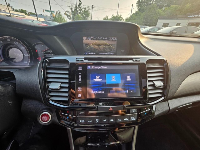 2017 Honda Accord EX-L V6 image 17