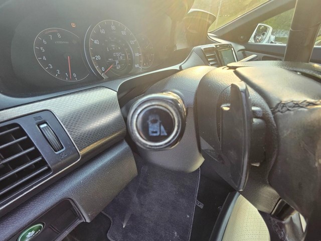 2017 Honda Accord EX-L V6 image 20