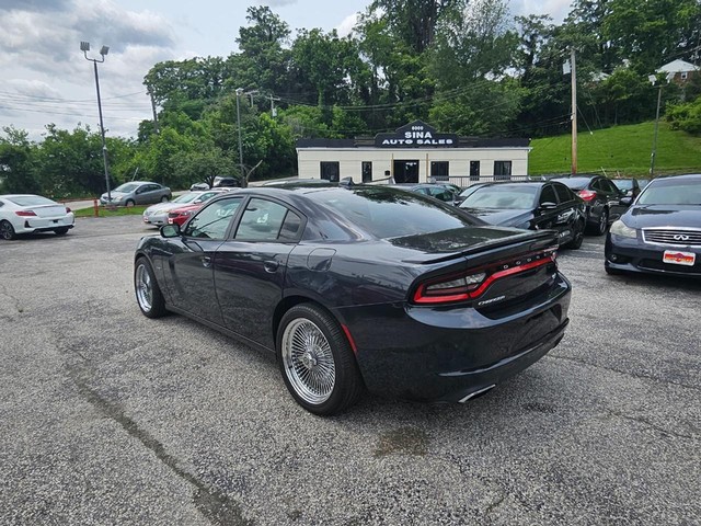 2016 Dodge Charger R/T image 05