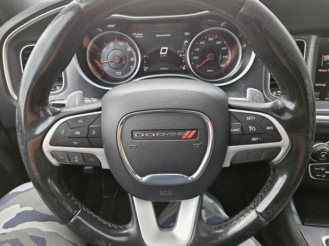 2016 Dodge Charger R/T image 18