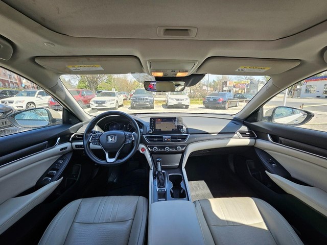 2018 Honda Accord Touring image 13