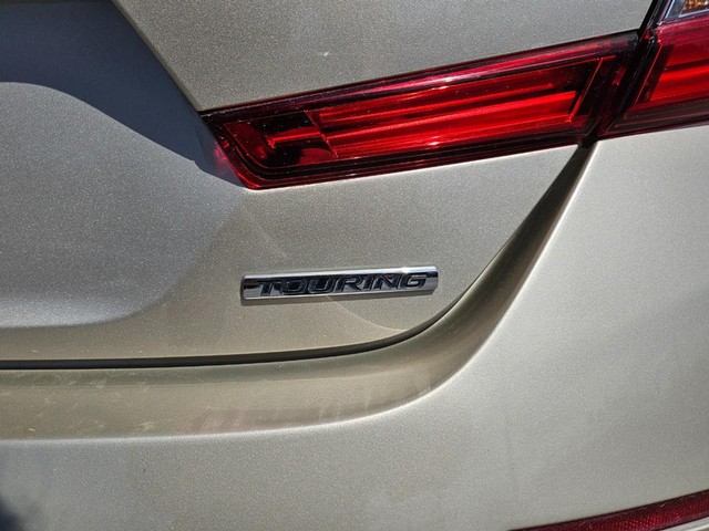 2018 Honda Accord Touring image 23
