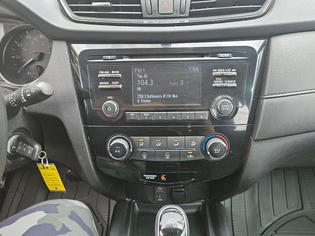 2017 Nissan Rogue S AWD image 15