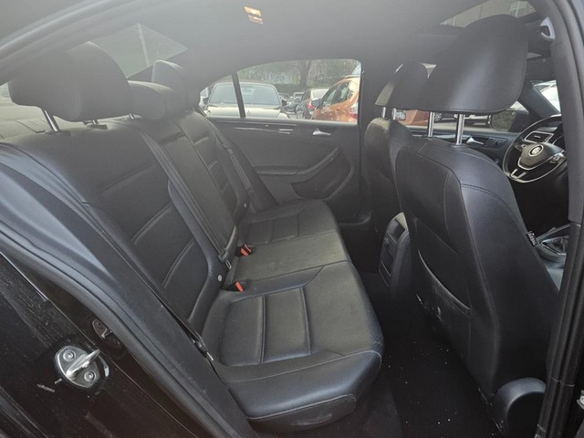2018 Volkswagen Jetta Sport 6A image 11