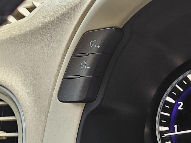 2017 INFINITI QX60 Base AWD image 27