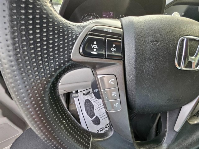 2015 Honda Odyssey EX image 21