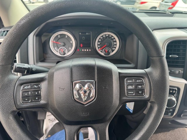 2016 Ram 1500 SLT image 02