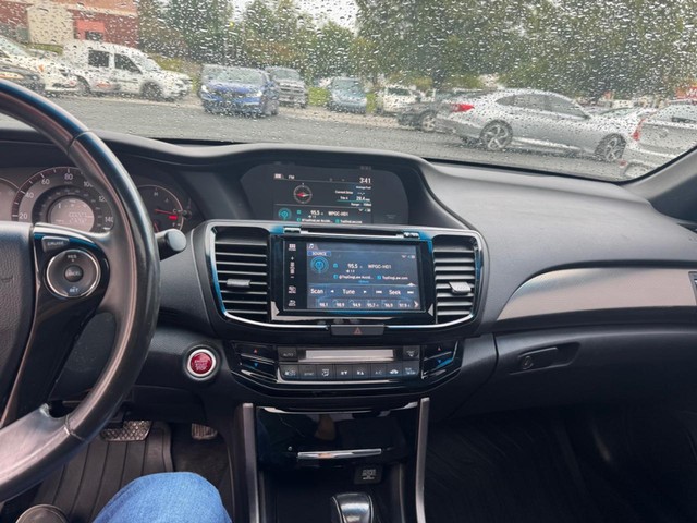 2016 Honda Accord EX-L image 02