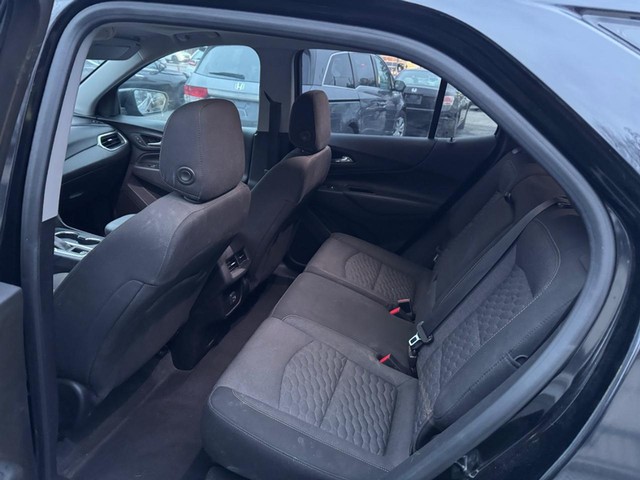 2019 Chevrolet Equinox LT image 05