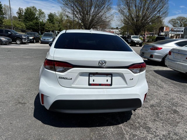 2024 Toyota Corolla LE image 02