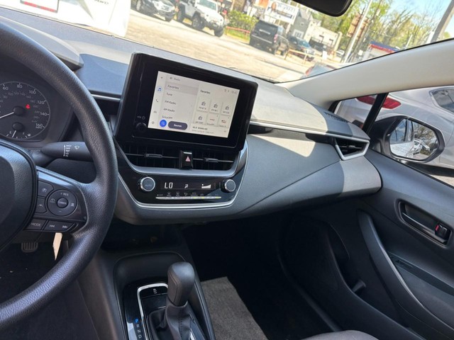 2024 Toyota Corolla LE image 09