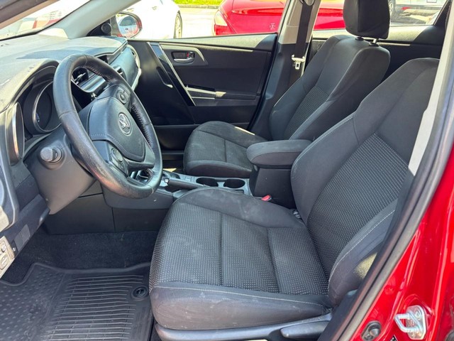 2018 Toyota Corolla iM im hatchback image 06