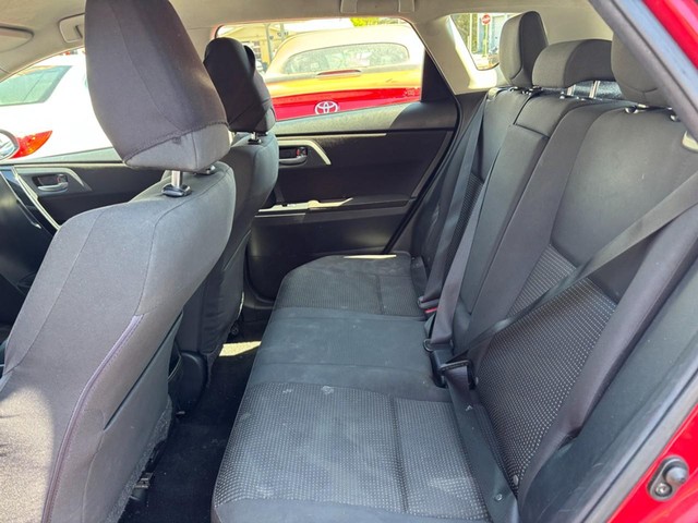 2018 Toyota Corolla iM im hatchback image 08