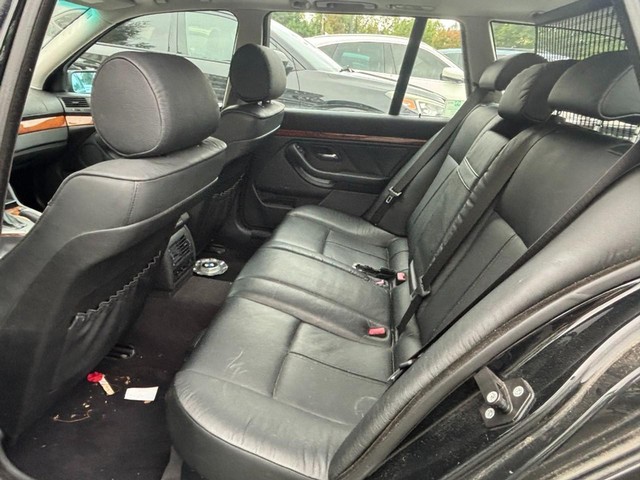 2000 BMW 528iA Sport Wagon image 08