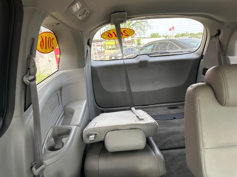 Honda Odyssey Vehicle Image 11