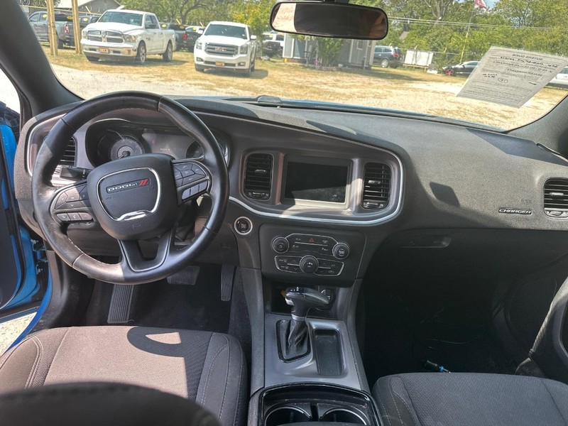 Dodge Charger Vehicle Image 11