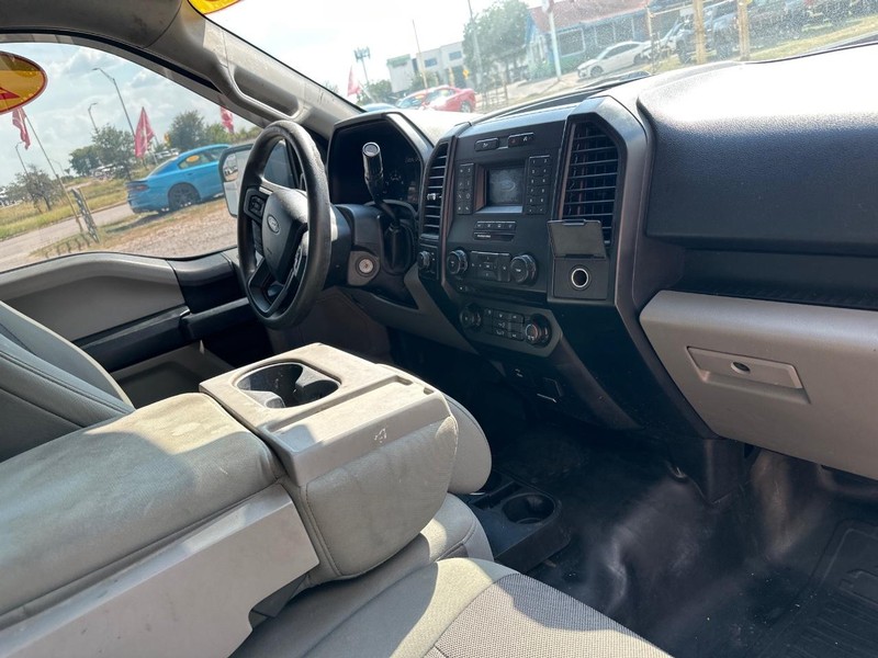 Ford F-150 Vehicle Image 09