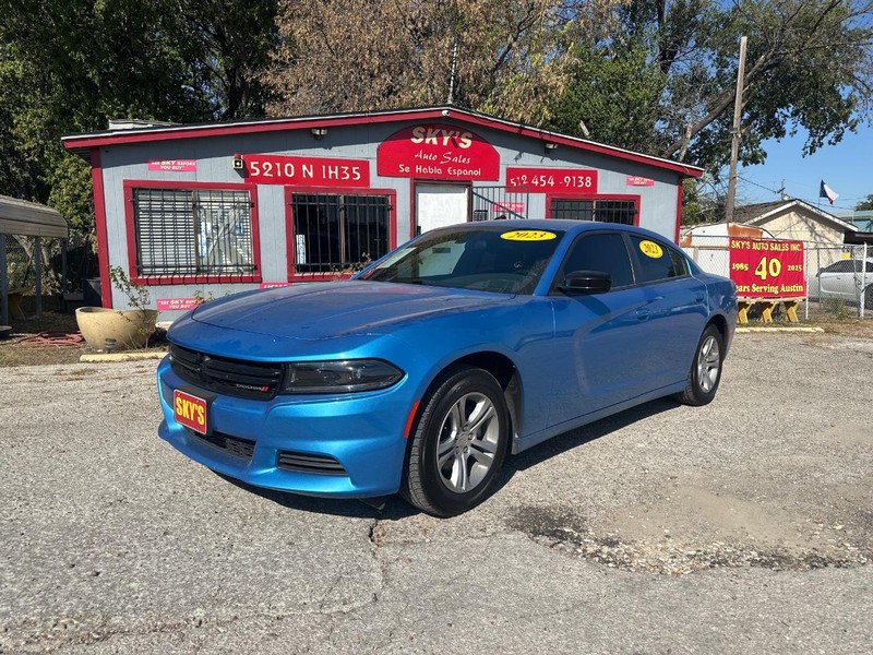 Dodge Charger Vehicle Full-screen Gallery Image 01