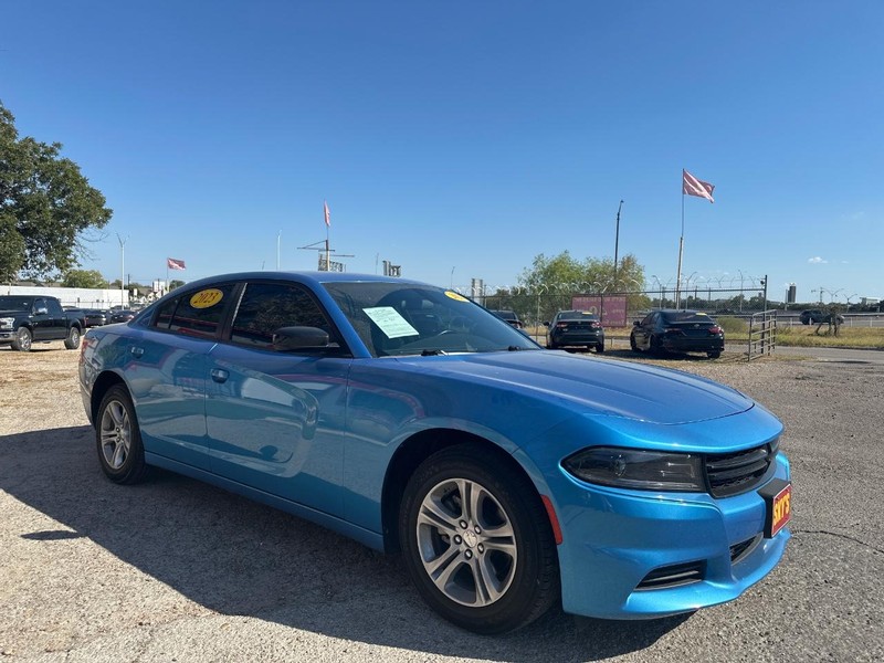 Dodge Charger Vehicle Full-screen Gallery Image 05