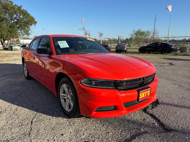 Dodge Charger Vehicle Full-screen Gallery Image 03