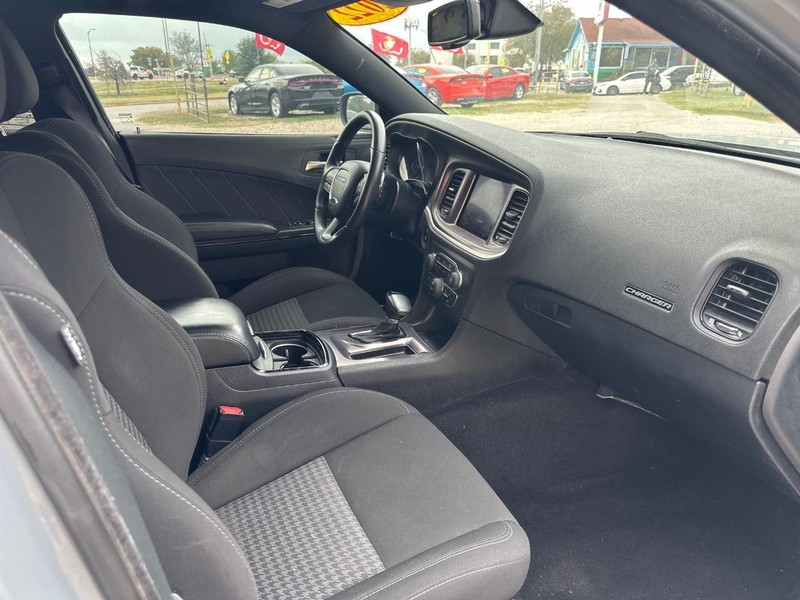 Dodge Charger Vehicle Image 08