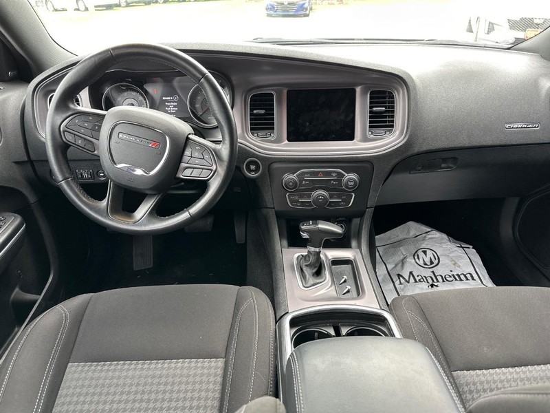 Dodge Charger Vehicle Image 09