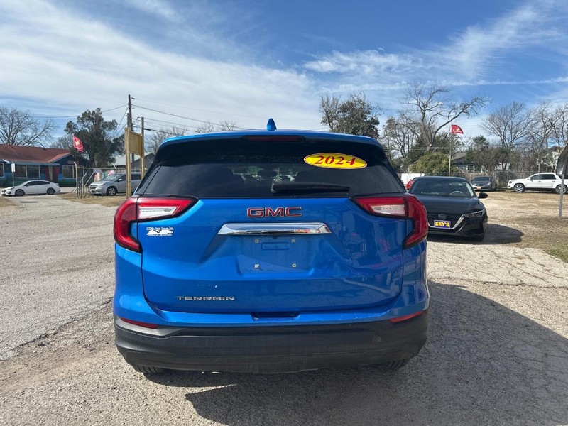 GMC Terrain Vehicle Image 05