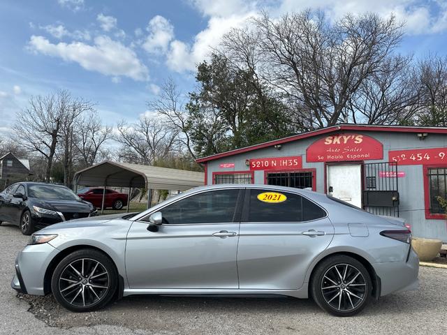 Toyota Camry Vehicle Image 06