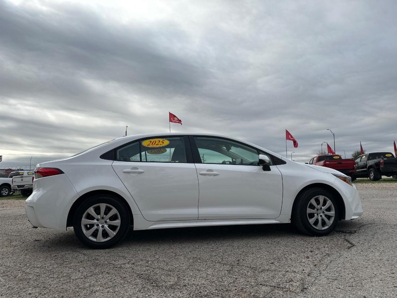 Toyota Corolla Vehicle Image 04