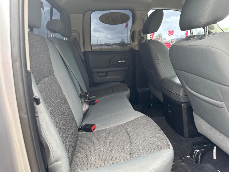 Ram 1500 Classic Vehicle Image 08