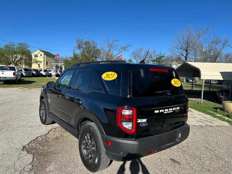 Ford Bronco Sport Vehicle Full-screen Gallery Image 03