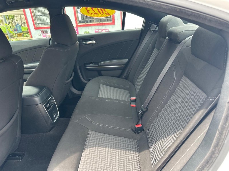 Dodge Charger Vehicle Image 09