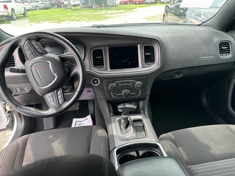 Dodge Charger Vehicle Image 10