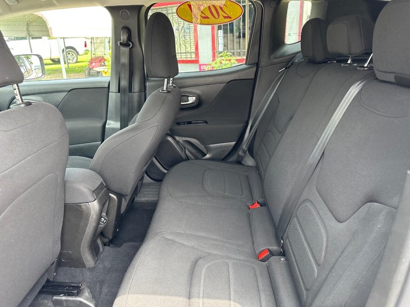 Jeep Renegade Vehicle Image 07