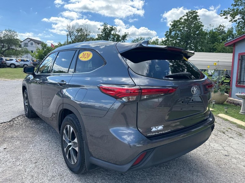 Toyota Highlander Vehicle Image 03