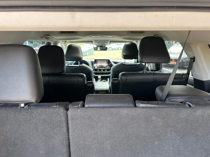 Toyota Highlander Vehicle Image 08