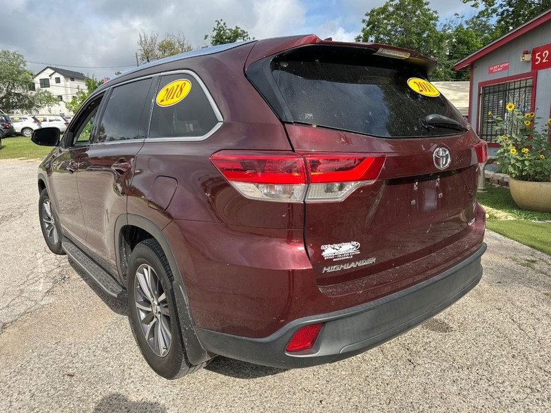 Toyota Highlander Vehicle Image 06