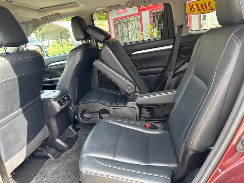 Toyota Highlander Vehicle Image 08