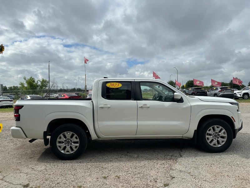 Nissan Frontier Vehicle Image 05