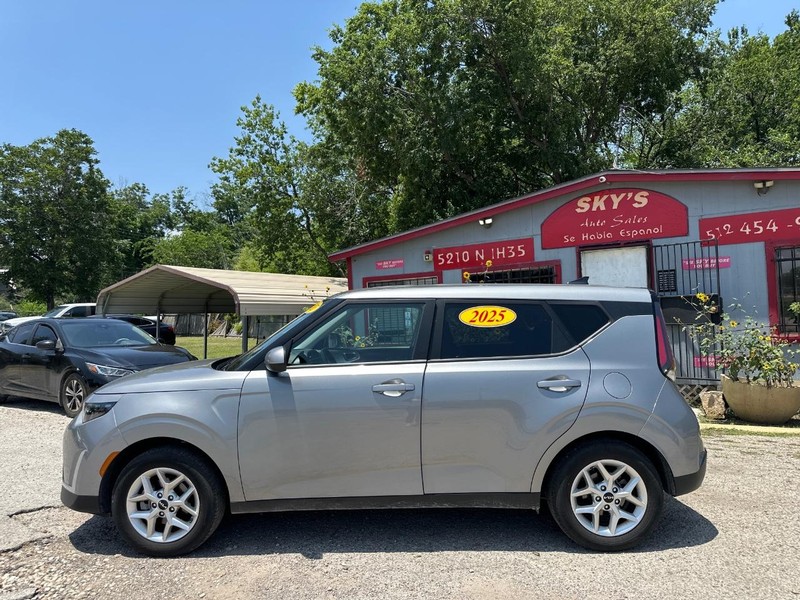 Kia Soul Vehicle Image 02