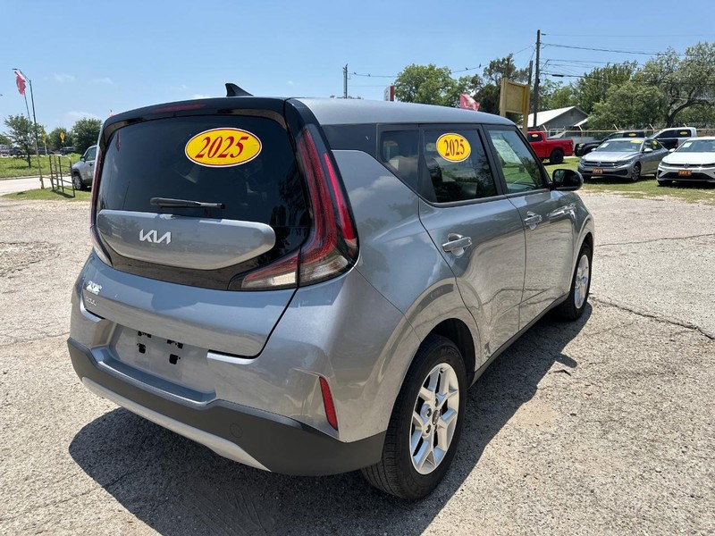 Kia Soul Vehicle Image 04